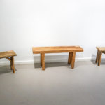 Los Palos, 2018. Wooden benches, diamond-engraved brass plaques, variable dimensions (Exhibition View)
