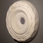 Alegría y Piñero. Cañacorocañacorocañacorocañacoro, 2022. Ceramic plaster. 70 cm x 10 cm